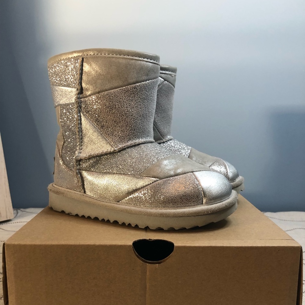 Girls Ugg Boots Size 10
